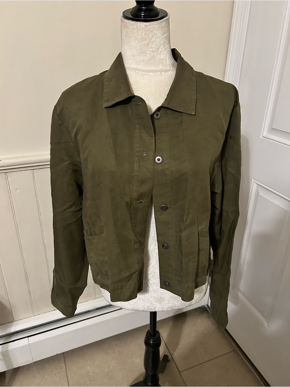 Eileen Fisher Lightweight Cropped Olive Green Button Down Jacket Tencel Linen Sm
